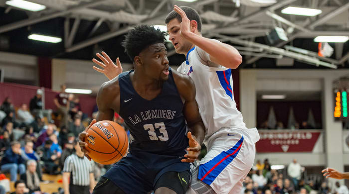isaiah-stewart-hoop-hall.jpg